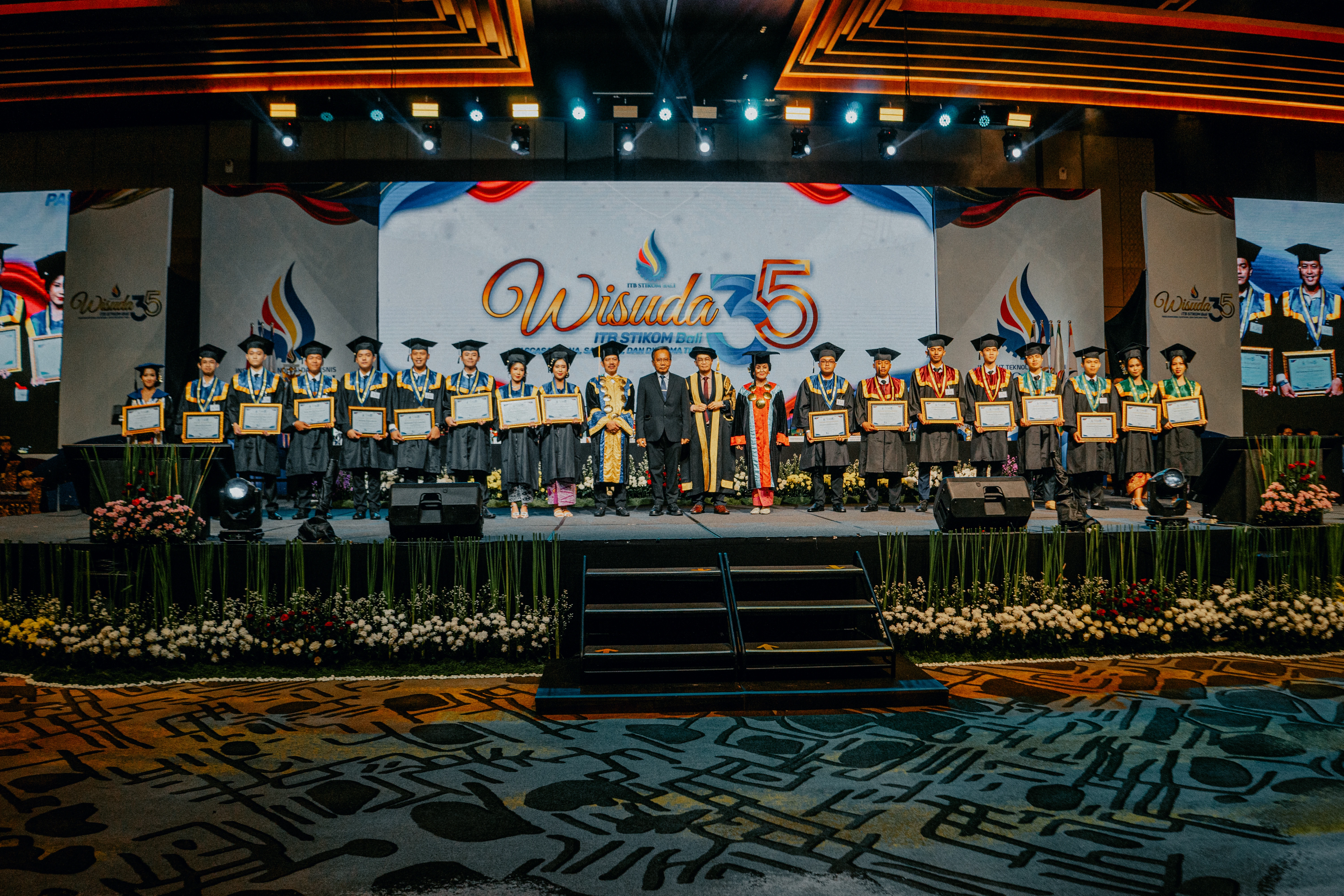 Wisuda 36 Pascasarjana ITB STIKOM BALI 2025